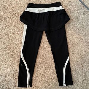 Lululemon leggings with built in skirt. size 4